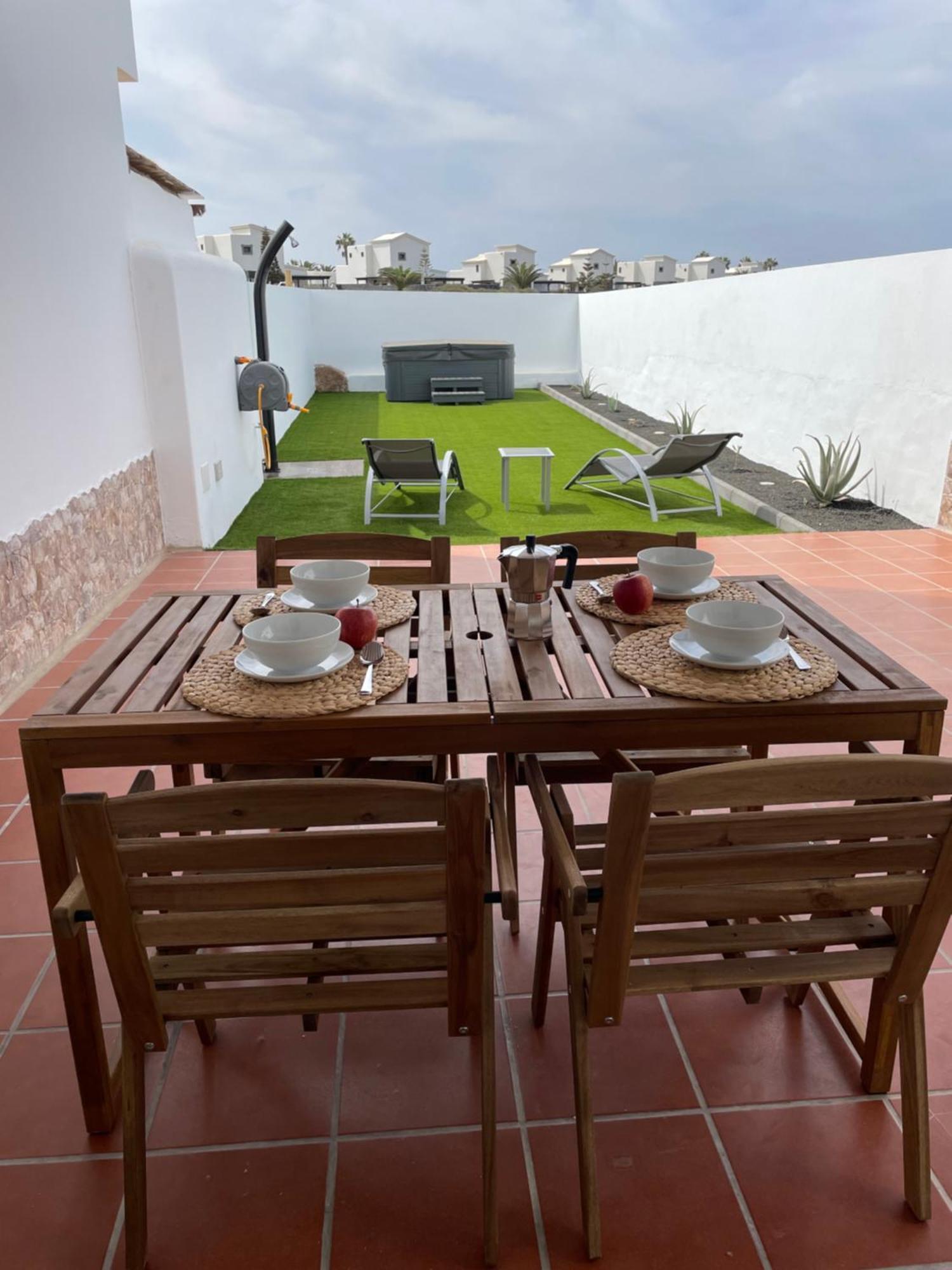 Casa Mic&Ele Apartment Плая Бланка Екстериор снимка